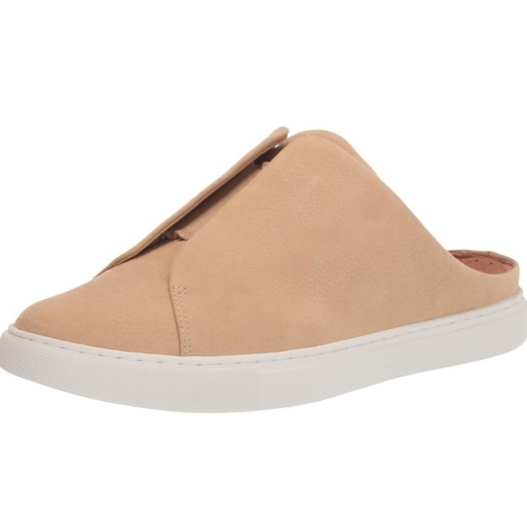 Kenneth Cole Gentle Souls Womens 9.5 Rory Ruffle Mule - Picture 3 of 14